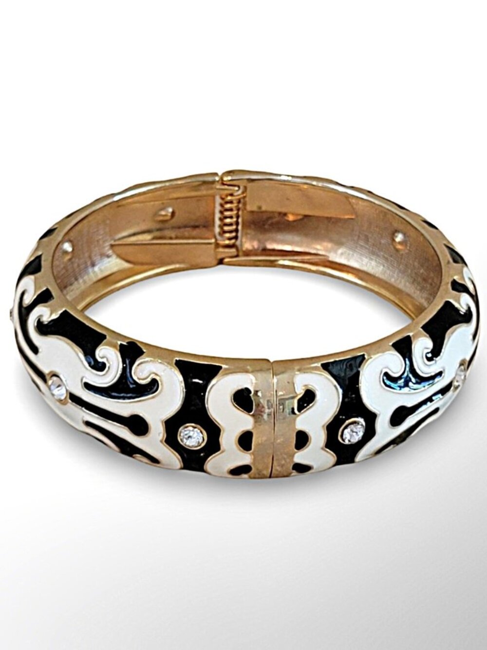 Beautiful Vintage-Inspired Black & White Enamel Bangle Bracelet